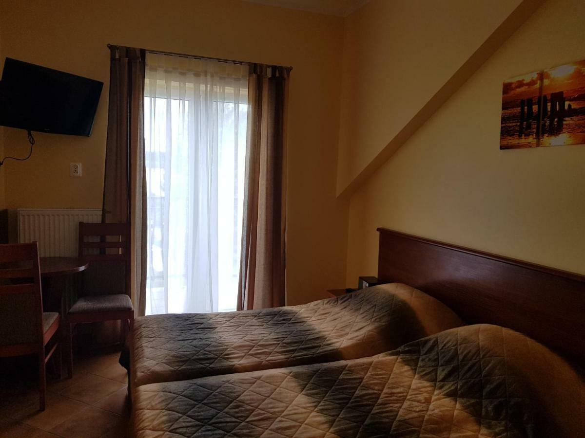 우스트 노리 모르스키 Posejdon B&B 외부 사진